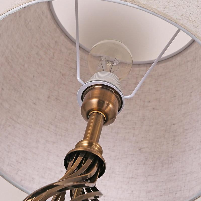 Lampe à Pied Designs 
